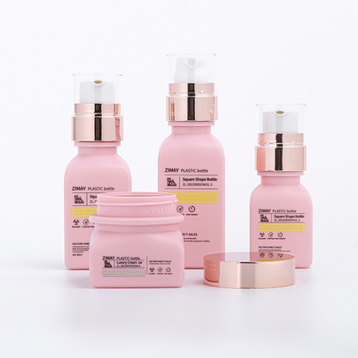 Bouteilles en plastique faites sur commande réglées pour le costume cosmétique d'emballage de pot de soins de la peau