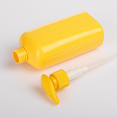 Le meilleur prix a adapté aux besoins du client le shampooing cosmétique jaune empaquetant la bouteille biodégradable