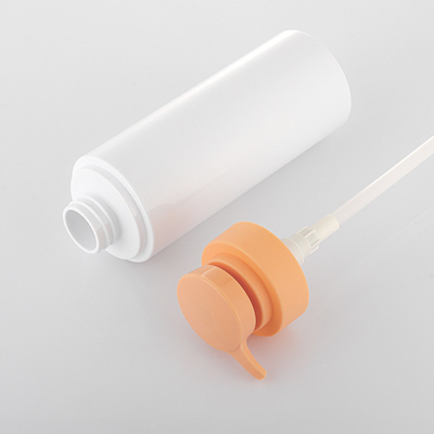 Emballage vide de récipient de bouteille cosmétique blanche claire de la lotion 100ml