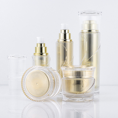 l'emballage cosmétique 50g place le costume cosmétique de pot de bouteille de pompe acrylique vide d'or