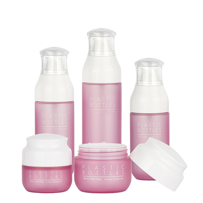L'emballage cosmétique rose de luxe de soin de la peau place les bouteilles 138ml de lotion de crème pour le visage