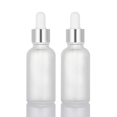 Le compte-gouttes de Matte White Glass Essential Oil met 30ml en bouteille avec le chapeau argenté