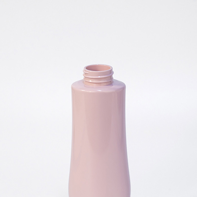 L'unité blanche de rose d'ANIMAL FAMILIER de luxe de 300ml 500ml 700ml populaire adaptent la bouteille aux besoins du client de Logo Gold Pump Plastic Shampoo
