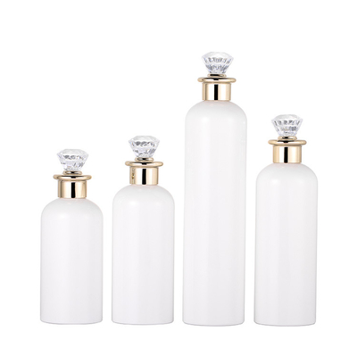 ANIMAL FAMILIER de haute qualité autour des bouteilles en plastique de shampooing de lotion d'emballage cosmétique privé d'air vide blanc de monolevier avec Diamond Cap