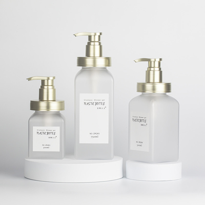 Bouteilles 200ml, bouteilles en plastique vides libres de Bpa privées d'air cosmétiques de lotion de pompe de 62mm