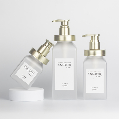 Bouteilles 200ml, bouteilles en plastique vides libres de Bpa privées d'air cosmétiques de lotion de pompe de 62mm