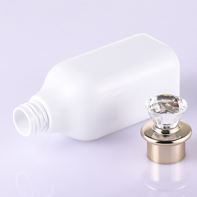 Petites bouteilles en plastique d'ODM avec des couvercles à visser, conteneurs à bouchon vissable en plastique 500ml