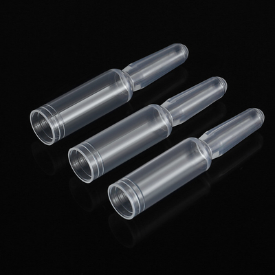Le petit compte-gouttes d'oeil en plastique cosmétique met 2ml le diamètre en bouteille de la capacité 13mm